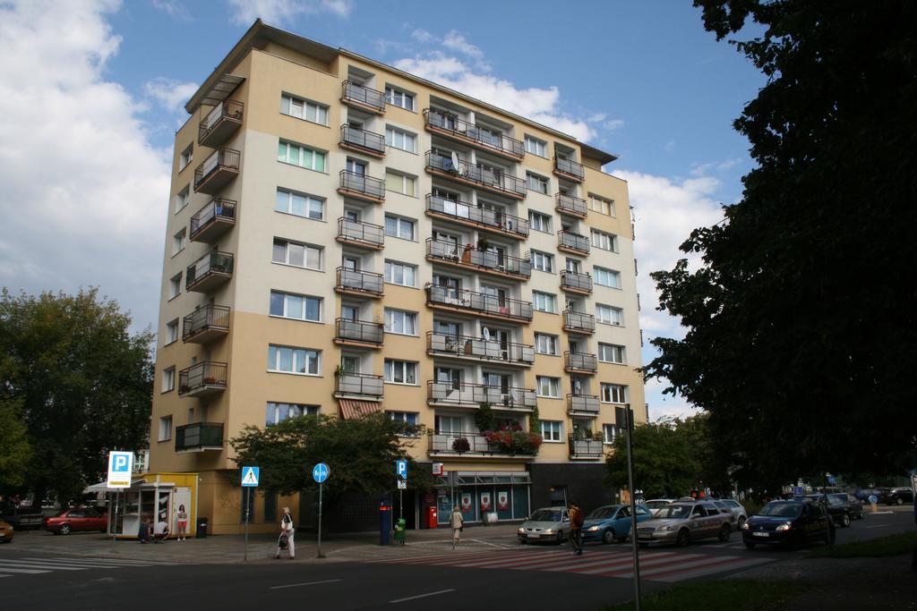Sg Center Apartment